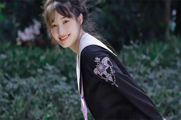 在线а√天堂中文官网上线全新福利，网友：内容太劲爆了！