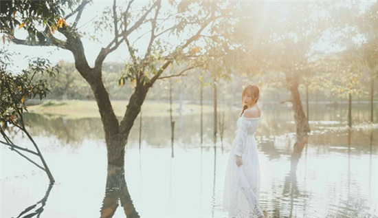 xrk1_3_0ark入口精卫官方版：年轻人都喜欢用的追剧观影软件