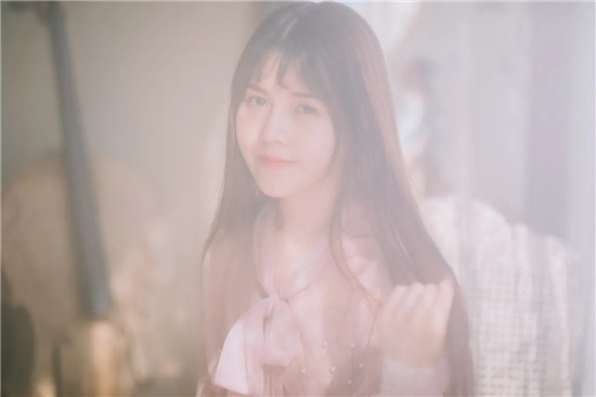 一个人在线观看的www视频免费iOS版：没有任何广告海量资源随心看